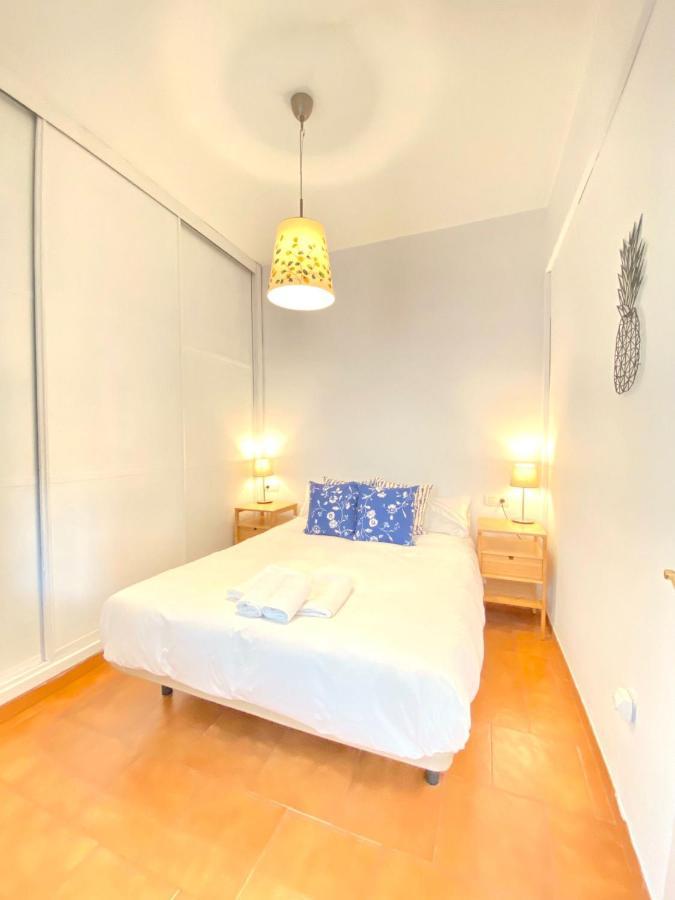 Comfortable Studio Old Town, Parking Optional Seville Luaran gambar