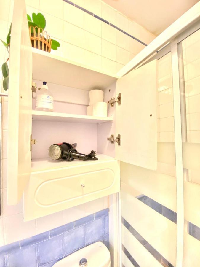 Comfortable Studio Old Town, Parking Optional Seville Luaran gambar