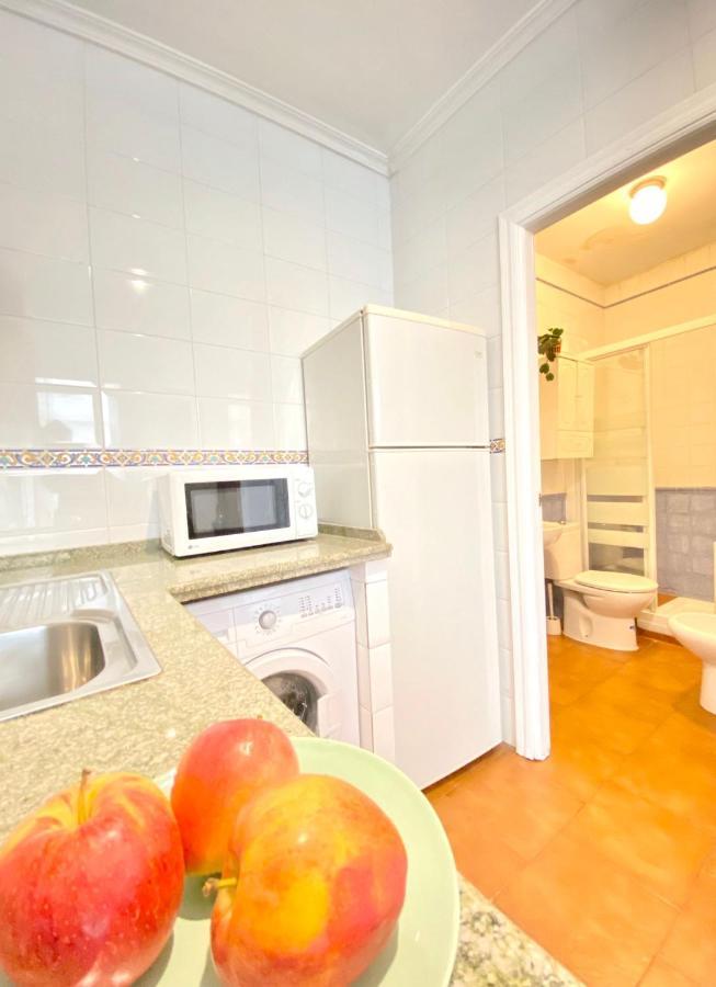 Comfortable Studio Old Town, Parking Optional Seville Luaran gambar