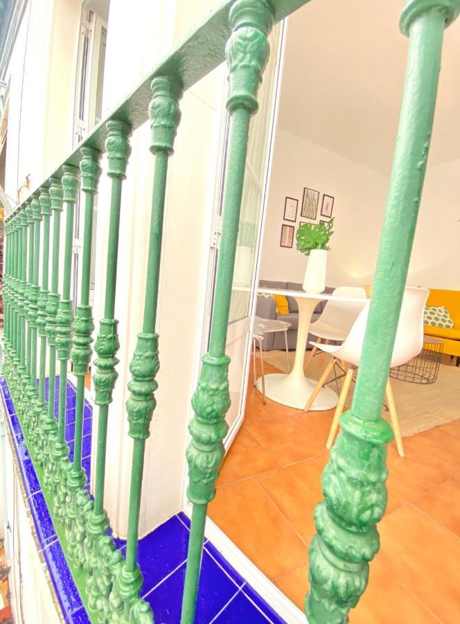Comfortable Studio Old Town, Parking Optional Seville Luaran gambar